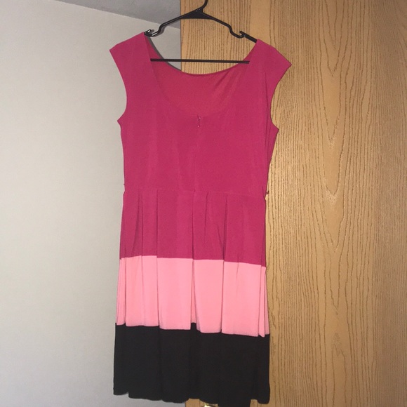 ❤️ CHECK PICS TO SEE IT ON! ❤️ Tiana B - Size 10 - Picture 2 of 3